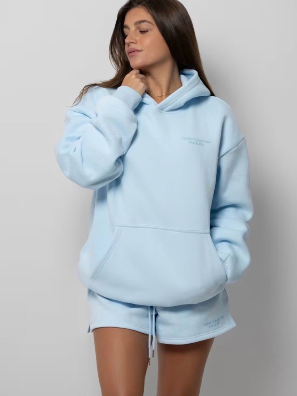 Comfort hoodie an shorts